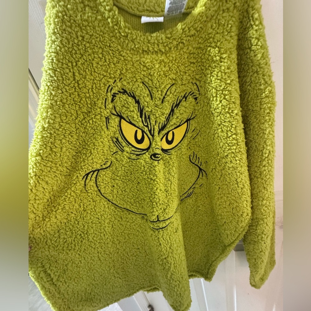NWT Green Grinch Fleece Sweater